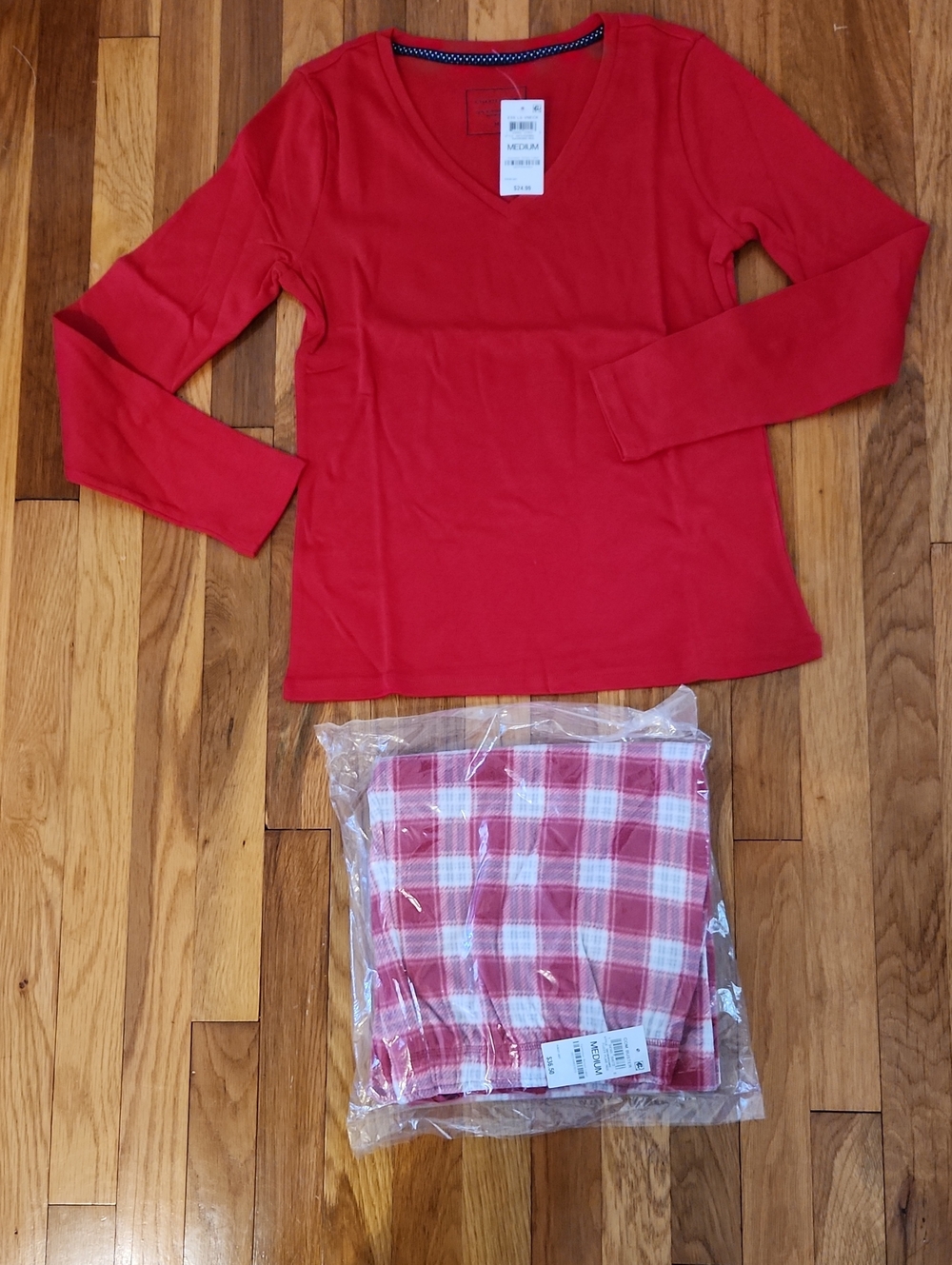 Charter Club Misses Red LS Pajama Top & Plaid Bottoms NWT Size Medium